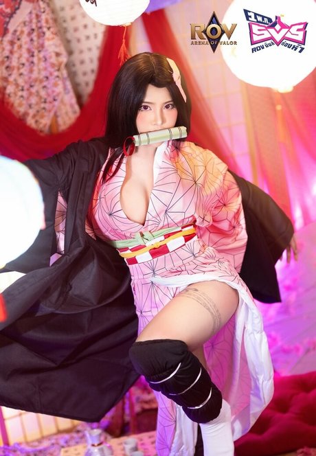 Donutty Siraporn エロティックモデル 写真