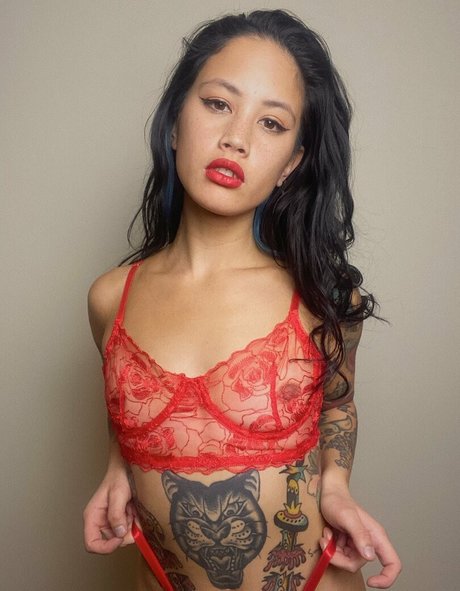 Kyleelille ポルノモデル 写真