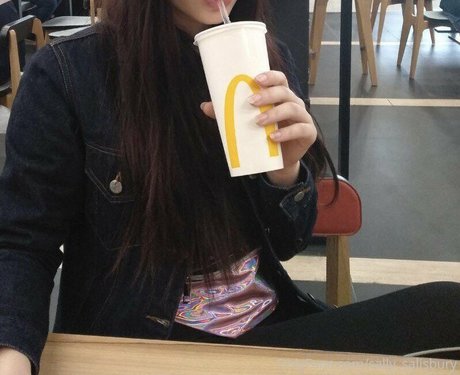 裸のプリンセスOnlyFans ポルノ 画像