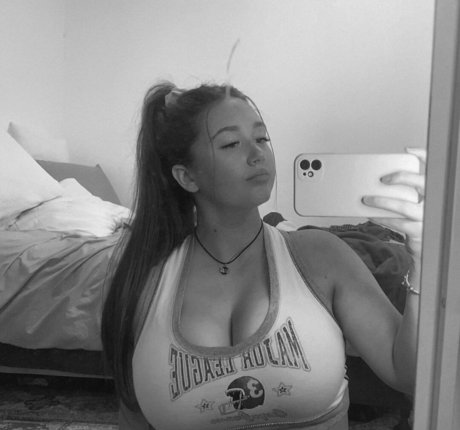 asmr フェラチオ onlyfans 可愛い 画像