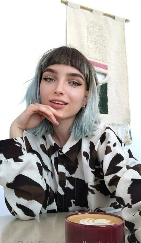 techno sqrt ポルノスター 写真