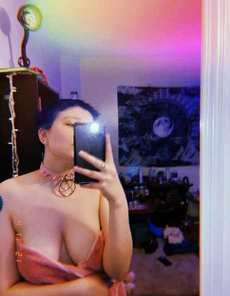 デカ尻ジーンズ OnlyFans 美しいヌード 写真