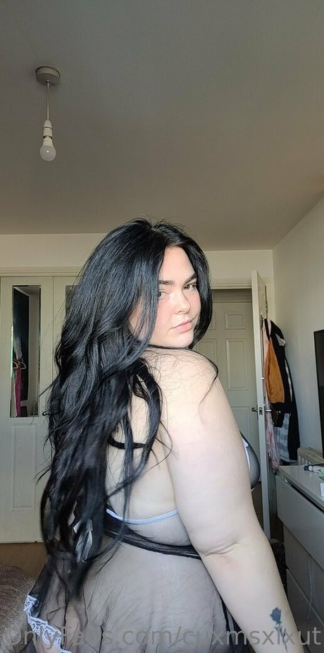 cuxmsxlxut 完璧なモデル 画像