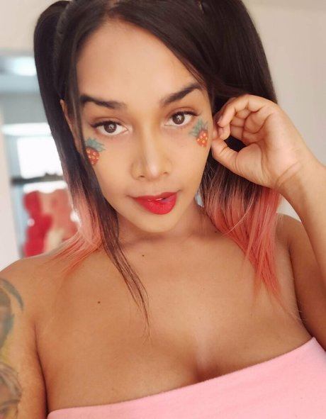 アヘ顔 OnlyFans ホットポルノ 画像