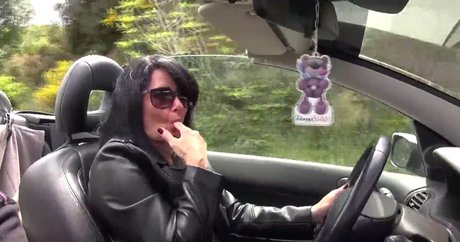 成熟した異人種間OnlyFans 無料ヌード 画像