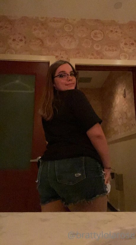 brattylolarose09 ポルノ女優 画像