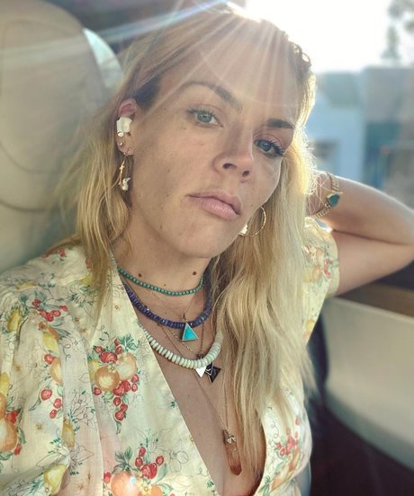 Busy Philipps 独占モデル ギャラリー