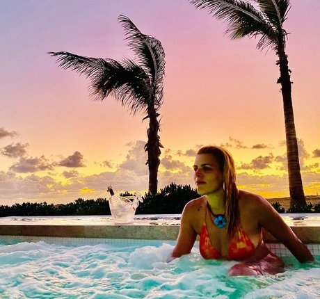 Busy Philipps セックススター 写真