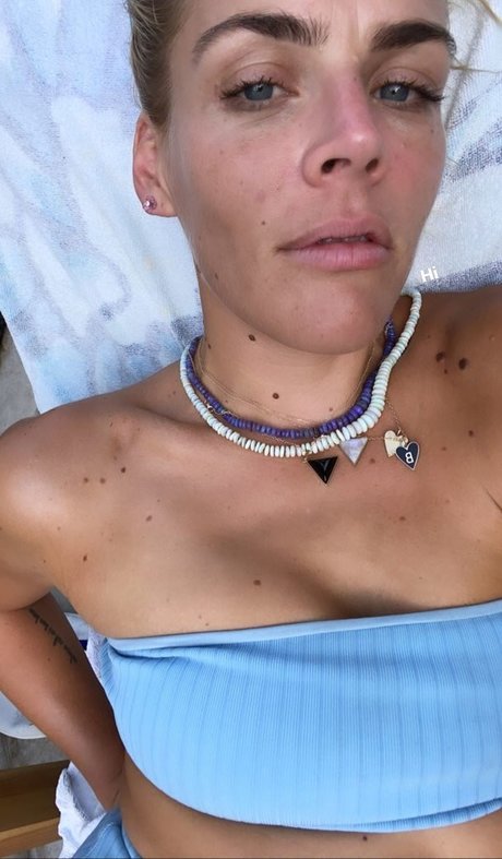 Busy Philipps 高品質女優 アーカイブ