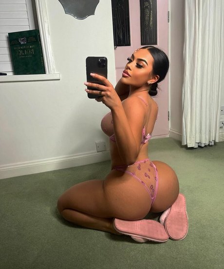 Kate Sharp 無料のスター 写真