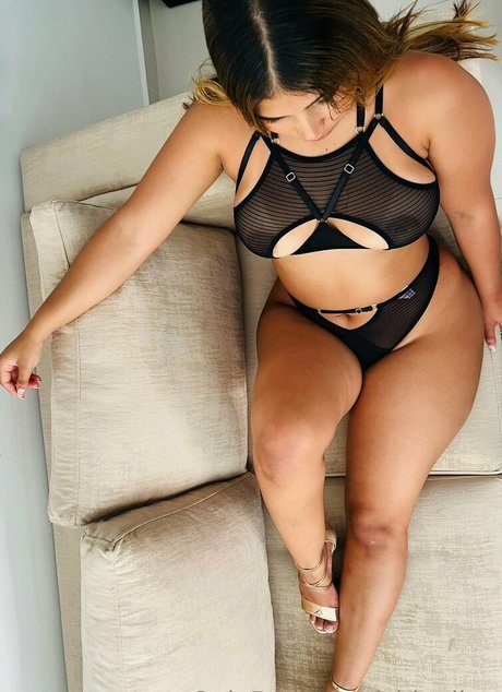 中出しアジア人OnlyFans セクシー 画像