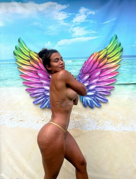 dra paulaandreabetancurn ホットなスター 写真