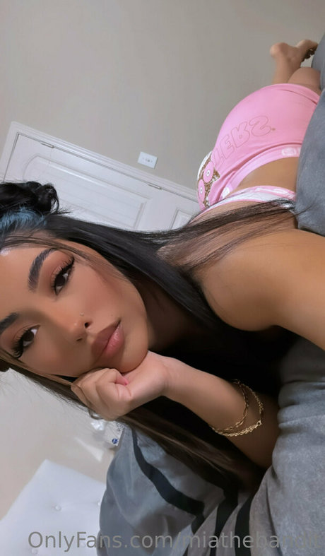 miathebandit アダルトモデル 画像