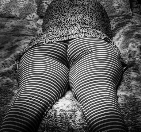 sara the snowbunny ヌードスター 写真