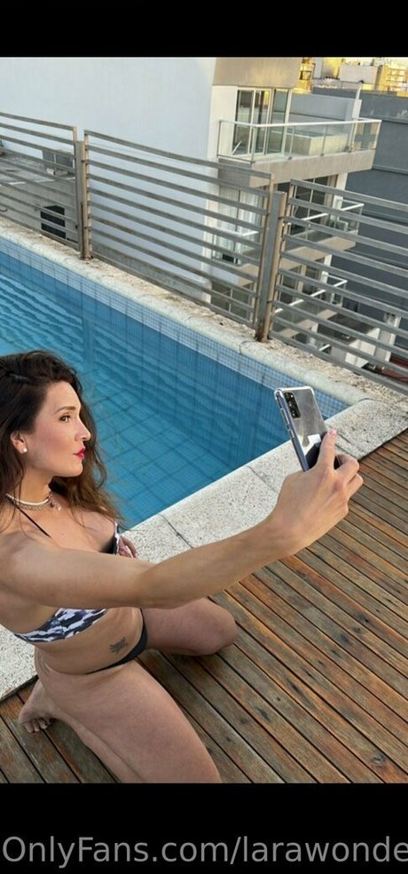 larawonder ポルノスター 美しい 写真