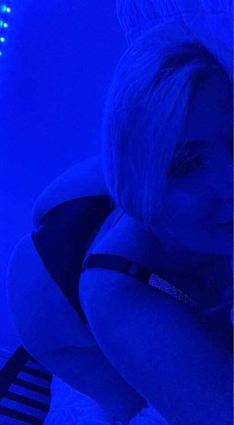 ゲイランジェリーOnlyFans 裸 アーカイブ