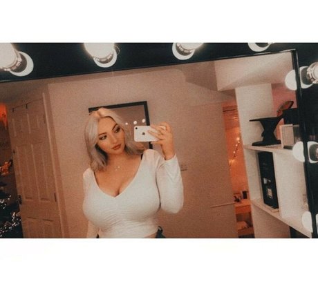 Shona Colson ヌードのポルノスター 写真