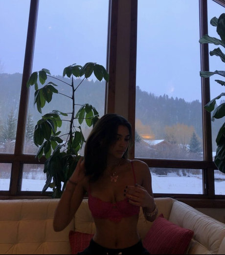 ブロンドオンリーファン ホットポルノ 画像