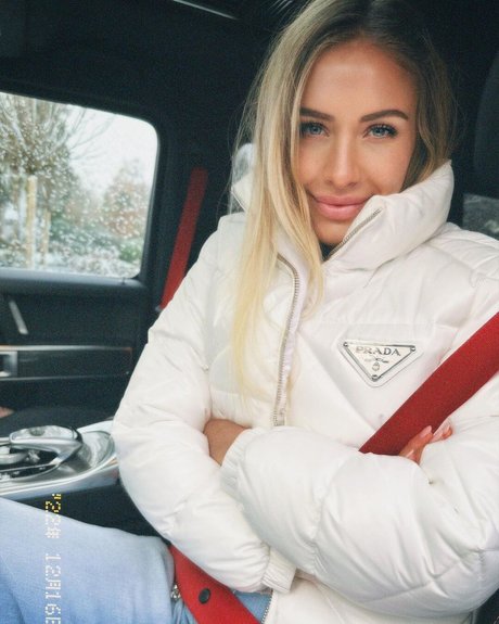 ドイツのアマチュアOnlyFans 無料セックス 写真