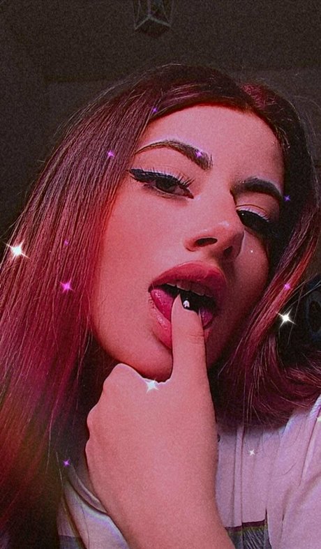 yourgirlfriendval ポルノスター 美しい 写真