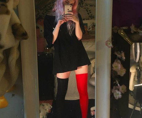 毛深い妊婦OnlyFans 可愛い 写真