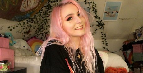 ゴスアジアンOnlyFans セックス 写真