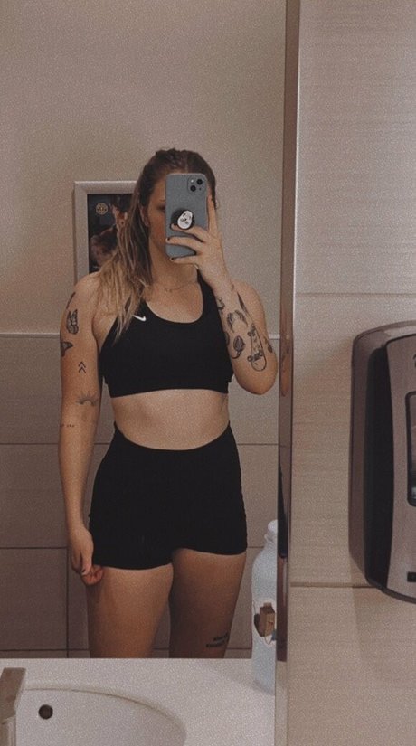 BaileyGoat ポルノスター アダルト 写真