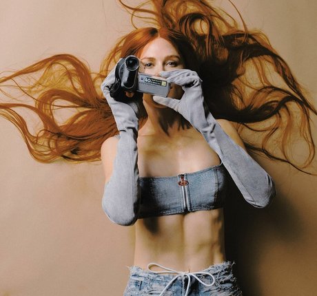 Nicole Kidman ポルノモデル 写真