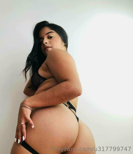 そばかすOnlyFans セクシーヌード 画像