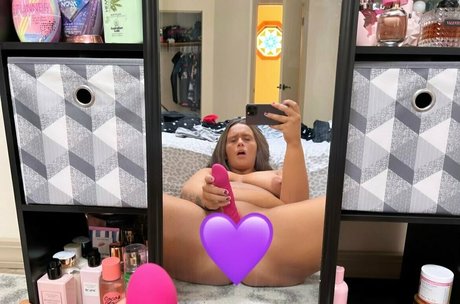 brookkxoo ポルノスター 画像