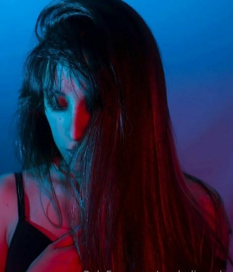 venuxina 高品質スター 写真