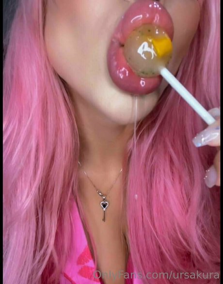 ursakura トップスター 写真