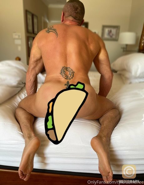 tylersaintfree ポルノモデル 画像