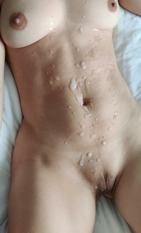 異人種間OnlyFans 美しい 画像