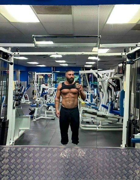 thesharok xxxモデル 写真