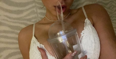 yourstepsis69x ホット女優 画像