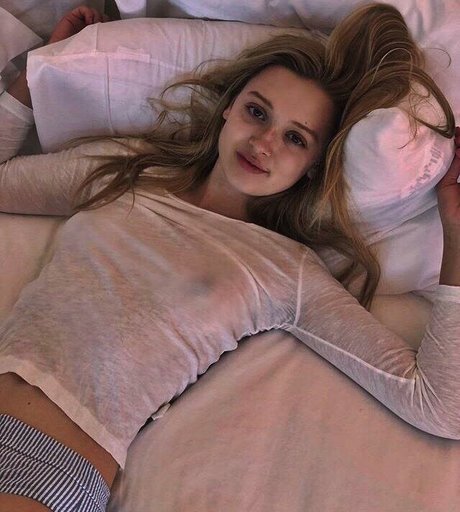 Grace Kennedy Piehl ヌードスター 写真