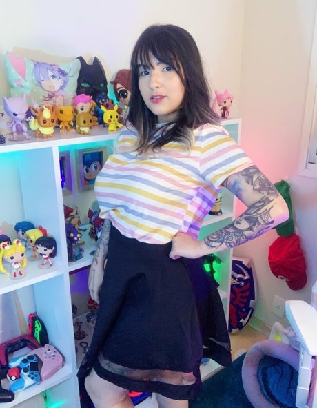 Riyuuka 裸モデル 画像