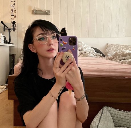 膨らみ OnlyFans ホットセクシー 画像