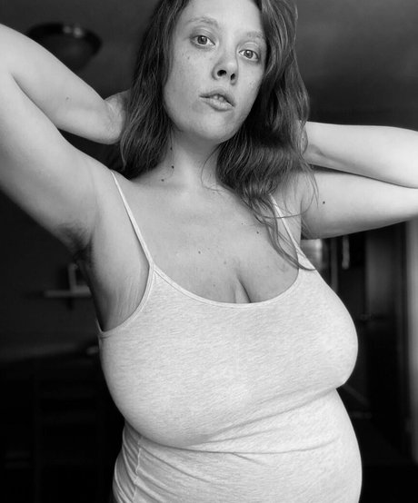 Ivie Walker アートモデル 画像