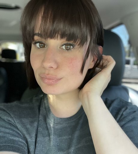 LillyBehave 素敵なポルノスター 画像