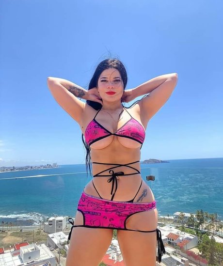 Luciana Cedeno ポルノスター セックス 写真