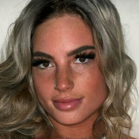 Abigail Hailey 裸のスター 画像