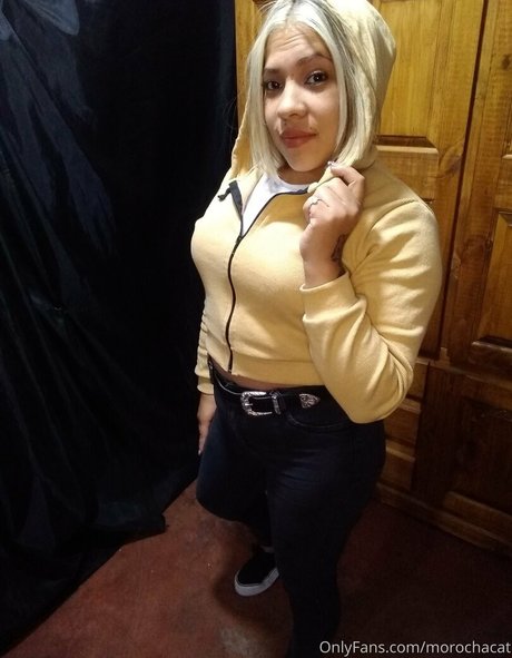 crysttaal 30 ポルノモデル 写真