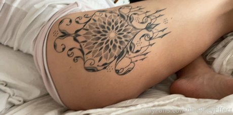 therileyeffect ヌード女優 写真