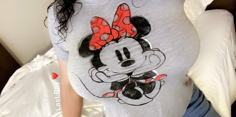 therileyeffect 裸の女優 写真