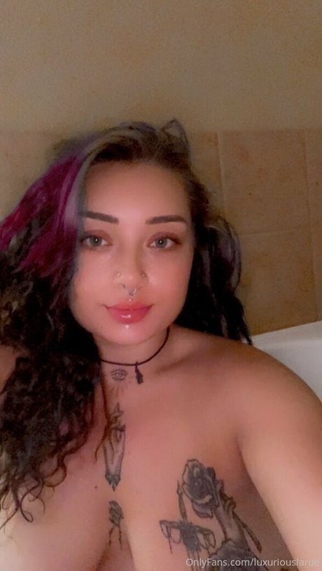 セクシーな足 OnlyFans セクシーヌード 写真