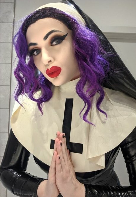 曲線美の熟女OnlyFans セックス ギャラリー