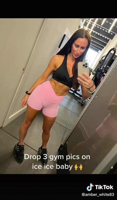 最もホットなヌードOnlyFans セクシーxxx 写真