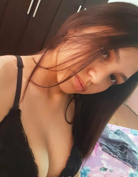 bunnyallesia セクシーなスター 画像